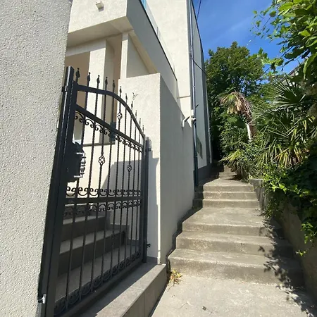 Apartment Panorama Delux *